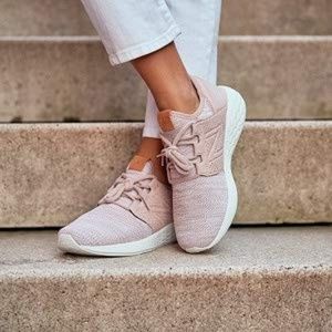 New Balance Women's Cruz V2 Fresh Foam Running Sho